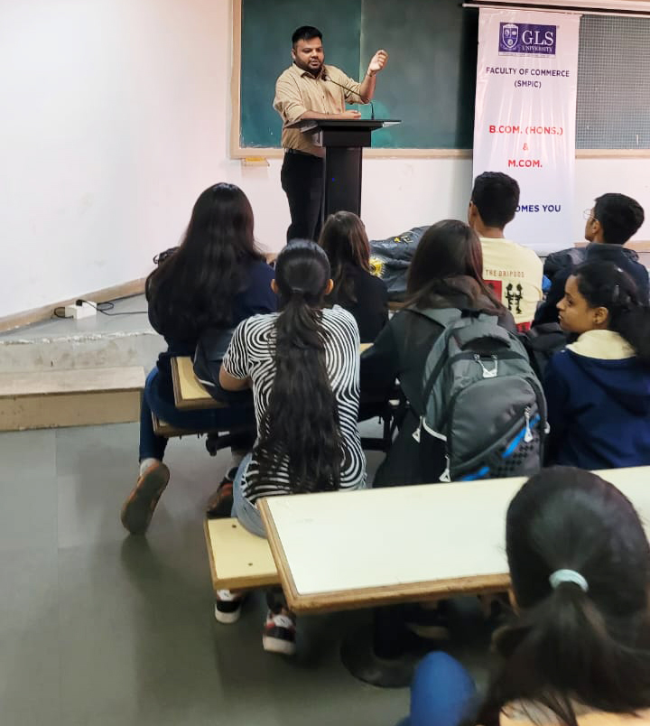 Session on volunteering as a recipie for growth