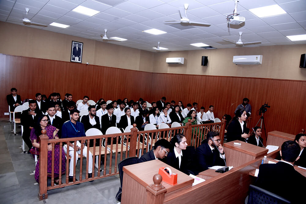 novice-moot-court-competition